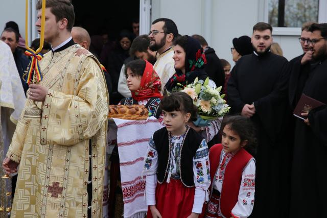 Parohia „Sfântul Ștefan” Tomești V va avea o nouă biserică. Piatra de temelie, pusă de PS Nichifor Botoșăneanul