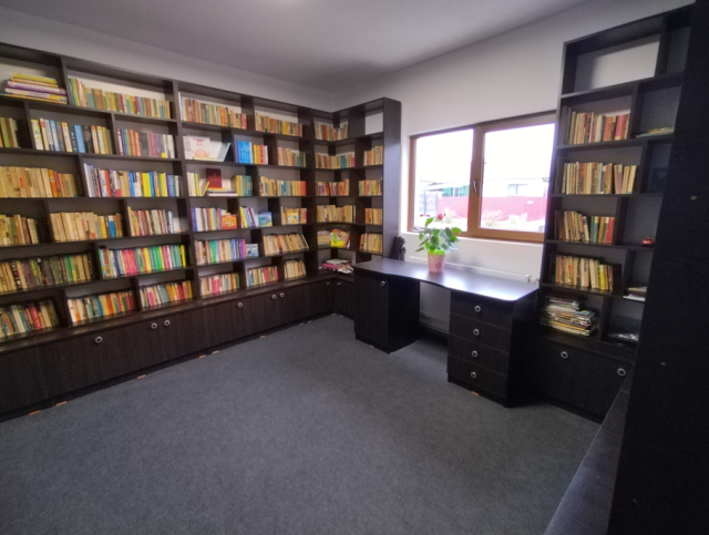 Inaugurarea spațiului dedicat tinerilor din Centrul Social Sfântul Stelian, Parohia Sfânta Cuvioasă Parascheva, Țolici