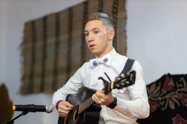 Concert de colinde la Manoleasa