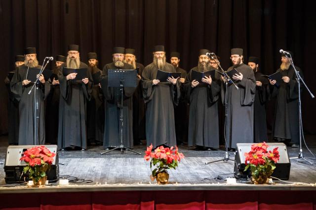 Concertul de colinde „Lumina lui Hristos” la Târgu Neamț