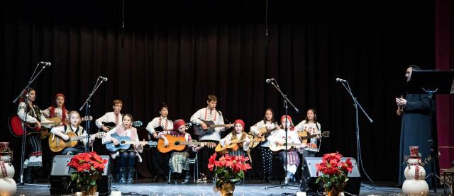 Concertul de colinde „Lumina lui Hristos” la Târgu Neamț