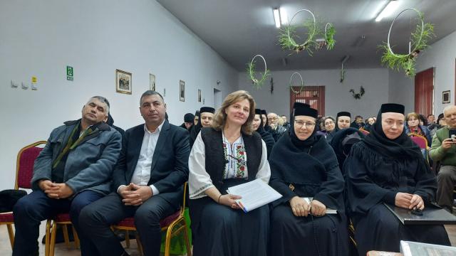 Lansare de carte și concert de colinde la Pârcovaci