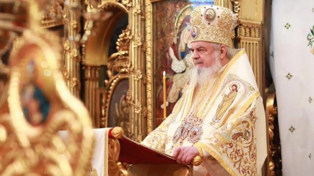 Patriarhul Daniel: „Să-I aducem lui Hristos aurul credinței și al faptelor bune, tămâia rugăciunii și smirna vieții curate”