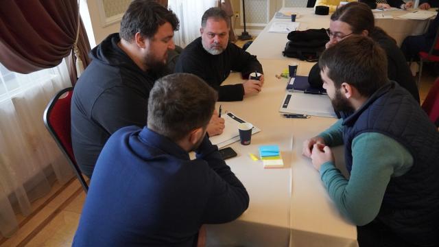 Lucrător de tineret – un nou curs derulat de Centrul de Formare Continuă al Arhiepiscopiei Iașilor