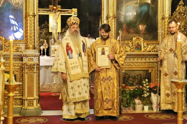 Un mitropolit din Africa a slujit astăzi, alături de IPS Teofan, la Catedrala Mitropolitană din Iași