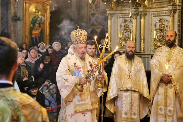 Un mitropolit din Africa a slujit astăzi, alături de IPS Teofan, la Catedrala Mitropolitană din Iași