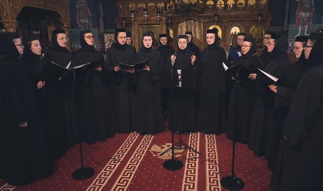 (Video) Corul maicilor de la Mănăstirea Paltin-Petru Vodă – În orașul Betleem