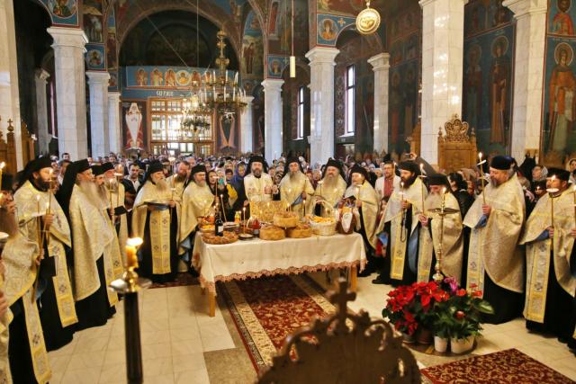 Părinții Cleopa Ilie, Ioanichie Bălan și Paisie Olaru au fost pomeniți la Mănăstirea Sihăstria