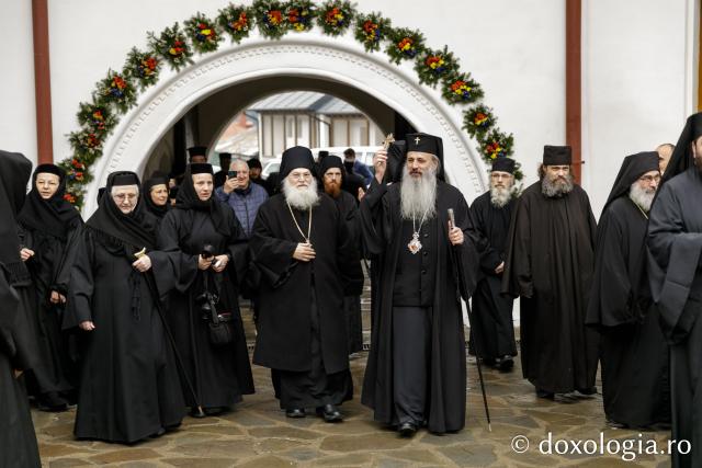 Părintele Efrem Vatopedinul în vizită în Arhiepiscopia Iașilor