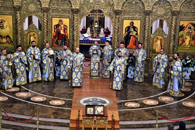 Slujire arhierească la începutul Noului An civil în Catedrala Episcopală din Caransebeș