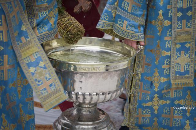 Programul liturgic al sărbătorii Botezului Domnului la Catedrala Patriarhală (vineri, 06 ianuarie 2023)