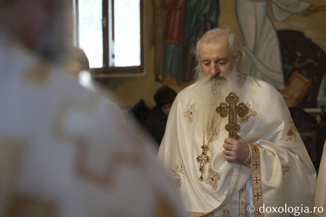 Părintele Episcop-vicar Nichifor Botoșăneanul, prezent de praznicul Botezului Domnului la Mănăstirea Horaița