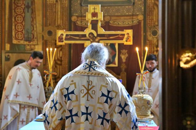„Cei trei luminători mai mari” au fost cinstiți la hramul Mănăstirii „Sfinții Trei Ierarhi” din Iași