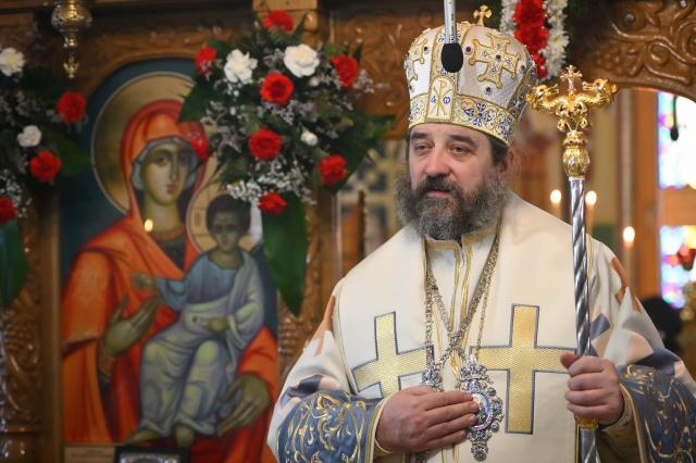 (Audio) PS Nichifor: „Venim la biserică ca să ne întâlnim cu Dumnezeu, punând înaintea Lui gândul nostru”
