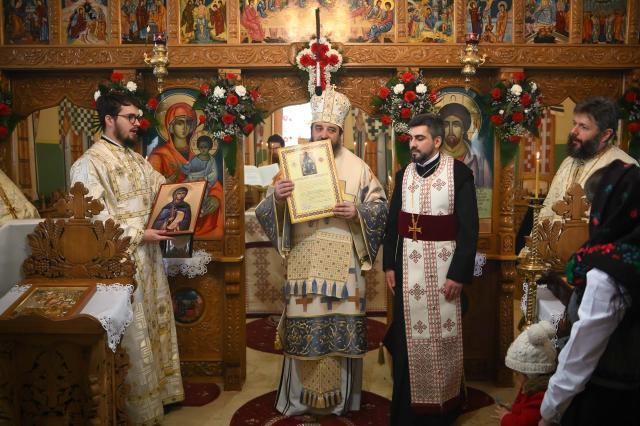 Preasfințitul Părinte Nichifor Botoșăneanul a slujit la Parohia ieșeană Holm
