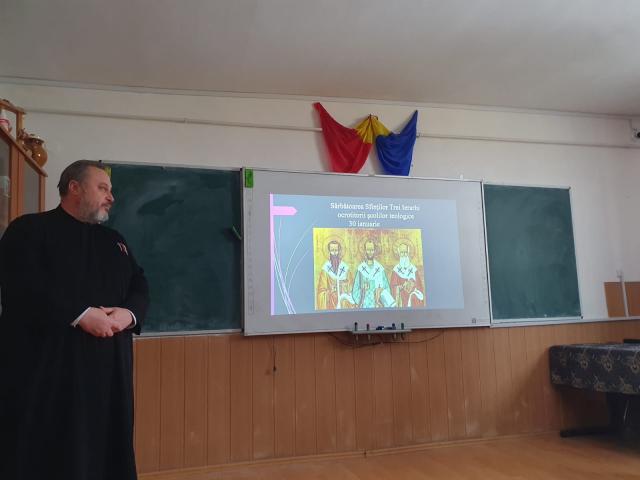 Sfinții Trei Ierarhi, cinstiți de către profesorii și elevii Liceului Teologic Ortodox din Piatra Neamț