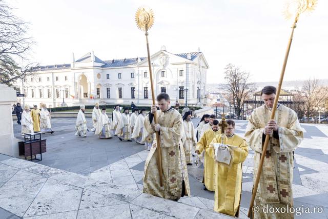 Patru ierarhi au slujit la hramul istoric al Catedralei Mitropolitane din Iași