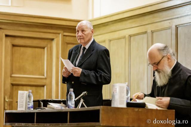 PS Macarie, o nouă apariție editorială: Mărturiile episcopului pelerin au fost prezentate la BCU Iași