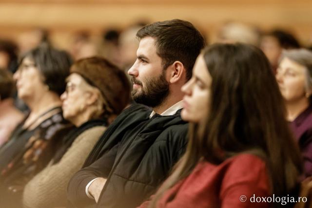 PS Macarie, o nouă apariție editorială: Mărturiile episcopului pelerin au fost prezentate la BCU Iași