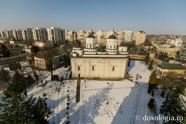 (Foto) Clipe de liniște la Mănăstirea Golia