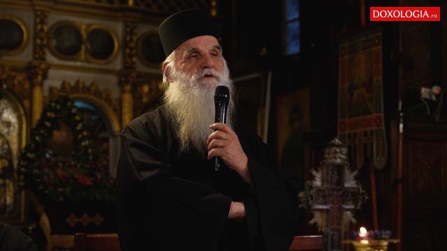 (Video) Părintele Damaschin Grigoriatul, în dialog cu credincioșii din Piatra Neamț