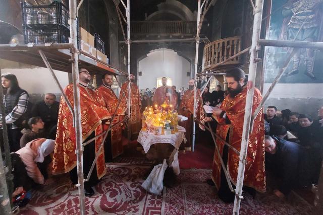 Sfântul Maslu de obște la parohia Rădeni - Neamț