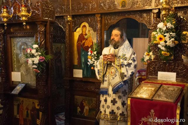Slujire arhierească la Tătăruși-Uda: Parohia are, începând de astăzi, un nou preot paroh