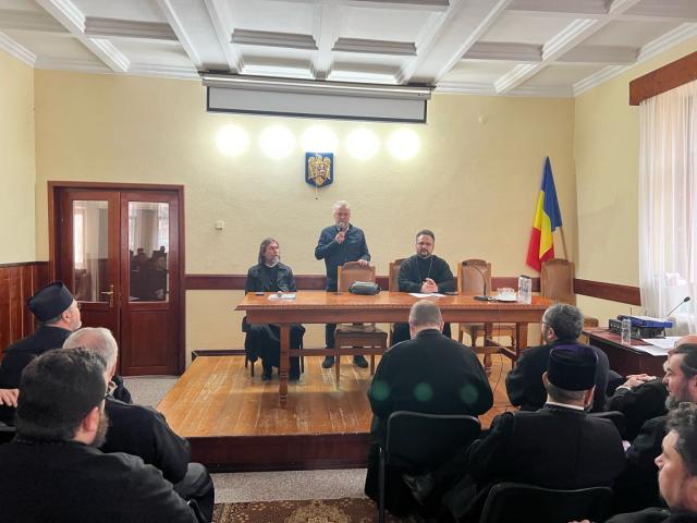 Preoții din Protopopiatul Pașcani au fost instruiți cum să recicleze și să colecteze selectiv