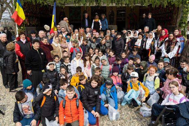 Aniversarea a 105 ani de la Unirea Basarabiei cu România, la biserica din Bârnova