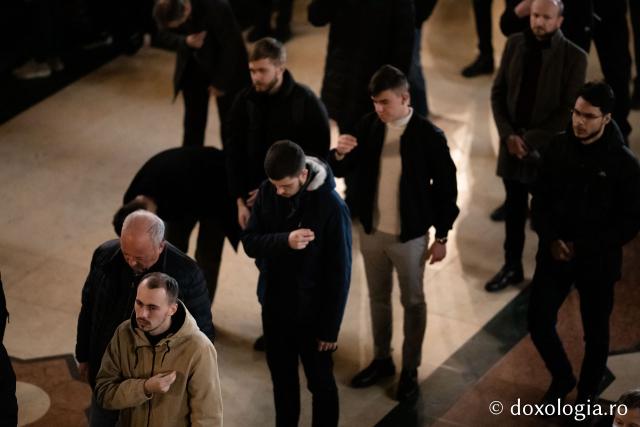 IPS Teofan a săvârșit prima Denie din acest post la Catedrala Mitropolitană din Iași