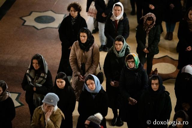 IPS Teofan a săvârșit prima Denie din acest post la Catedrala Mitropolitană din Iași