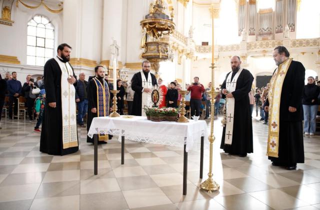 Dumnezeu mângâietorul