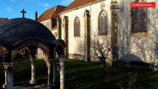 (Video) Evenimente religioase și culturale la mănăstirea Godoncourt