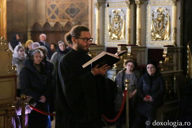 „Să ne întoarcem mintea și inima către Dumnezeu”, ne îndeamnă Părintele Mitropolit Teofan la începutul Postului Mare