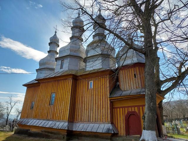 Mitropolitul Moldovei și Bucovinei, prezent la hramul Mănăstirii Brădicești: „Dumnezeu a hotărât să coboare pe pământ ca să-l aducă pe om înapoi în Rai”