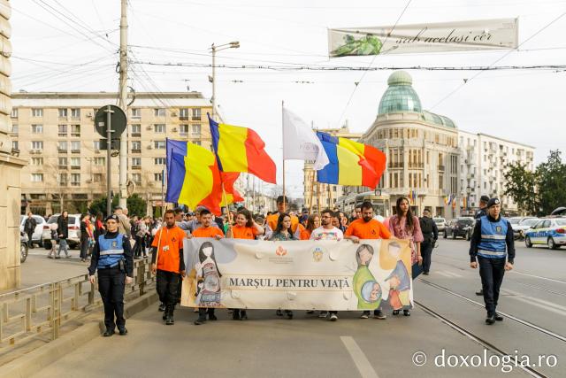 „Marșul pentru viață”, organizat în mai multe municipii din Arhiepiscopia Iașilor