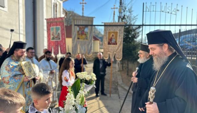 Dublu eveniment la Parohia Șoimoș din Arhiepiscopia Aradului, în Duminica Sfântului Ioan Scărarul