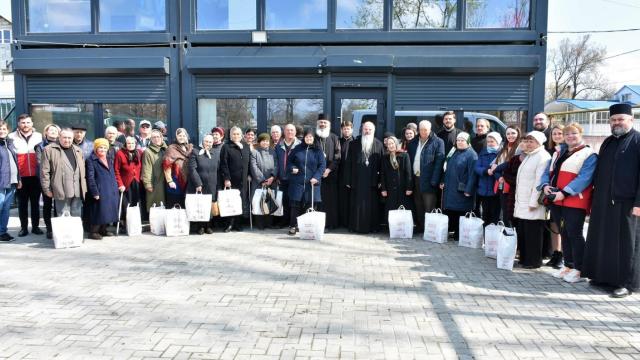 Campania „Împreună aducem Lumină în suflete”, a Episcopiei Hușilor, a ajuns în Basarabia