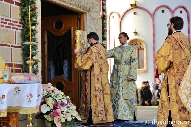 Sărbătoare la Botoșani: Binecuvântarea Izvorului Tămăduirii la Mănăstirea Zosin