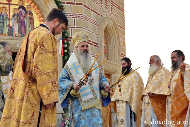 Sărbătoare la Botoșani: Binecuvântarea Izvorului Tămăduirii la Mănăstirea Zosin