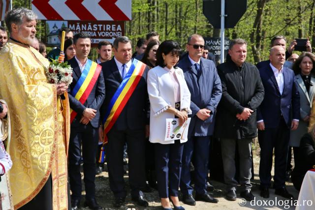 Sărbătoare la Botoșani: Binecuvântarea Izvorului Tămăduirii la Mănăstirea Zosin