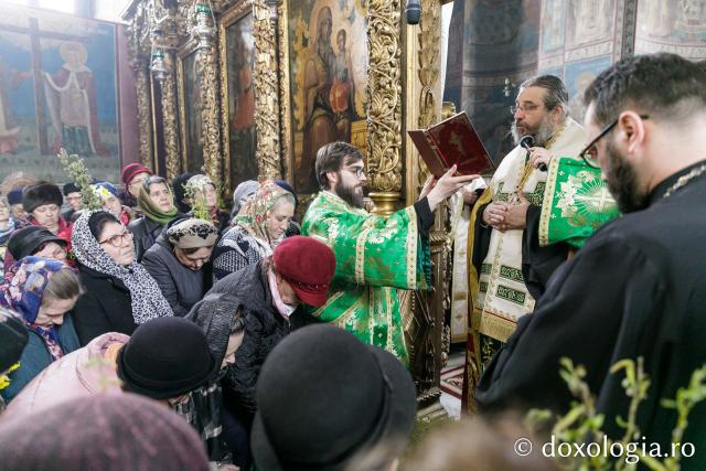 Mii de ieșeni la Procesiunea tradițională de Florii