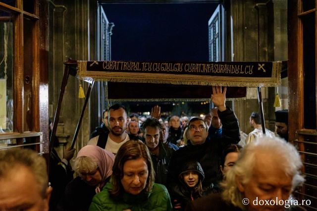 Denia Prohodului Domnului Hristos, la Catedrala Mitropolitană din Iași