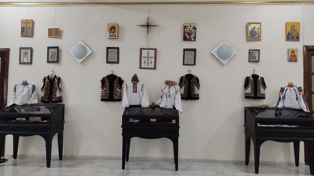 Expoziție de icoane și veșminte tradiționale la Cercul Militar din Iași