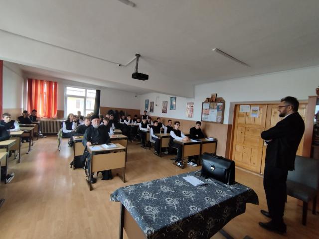 Atelier pentru elevii seminariști de la Piatra Neamț, sub egida Simpozionului „Dumitru Stăniloae”