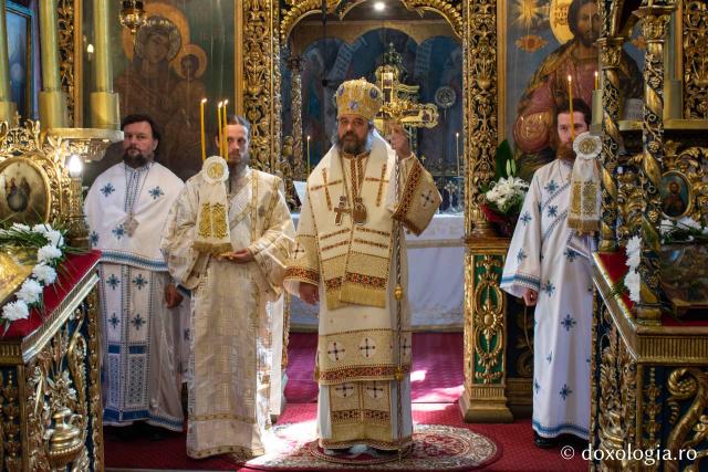 Slujire arhierească la hramul Mănăstirii Golia