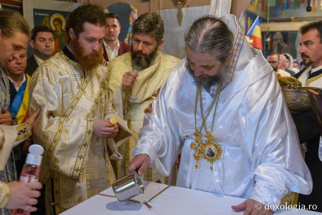 Biserica Parohiei Țibana a fost resfințită