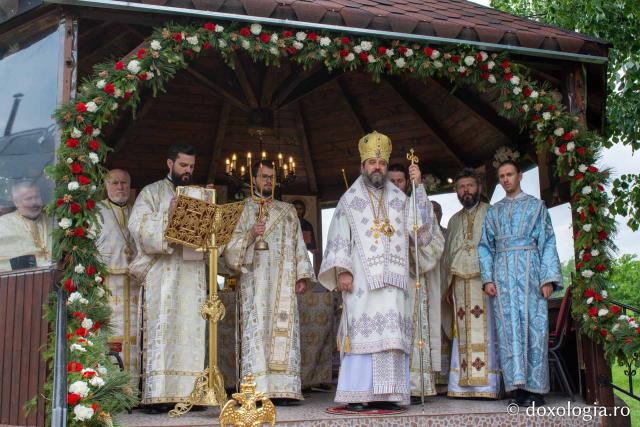 Biserica Parohiei Țibana a fost resfințită