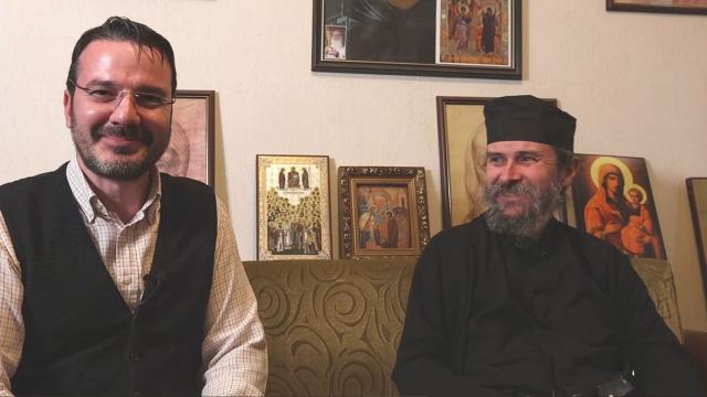 (Video) Burse pentru tineri – proiect Pro Vita Iaşi susţinut şi de părinţii din Muntele Athos
