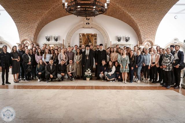 Îndemnuri către tineri – Rezumatul unei întâlniri dintre IPS Teofan și membrii ASCOR Iași